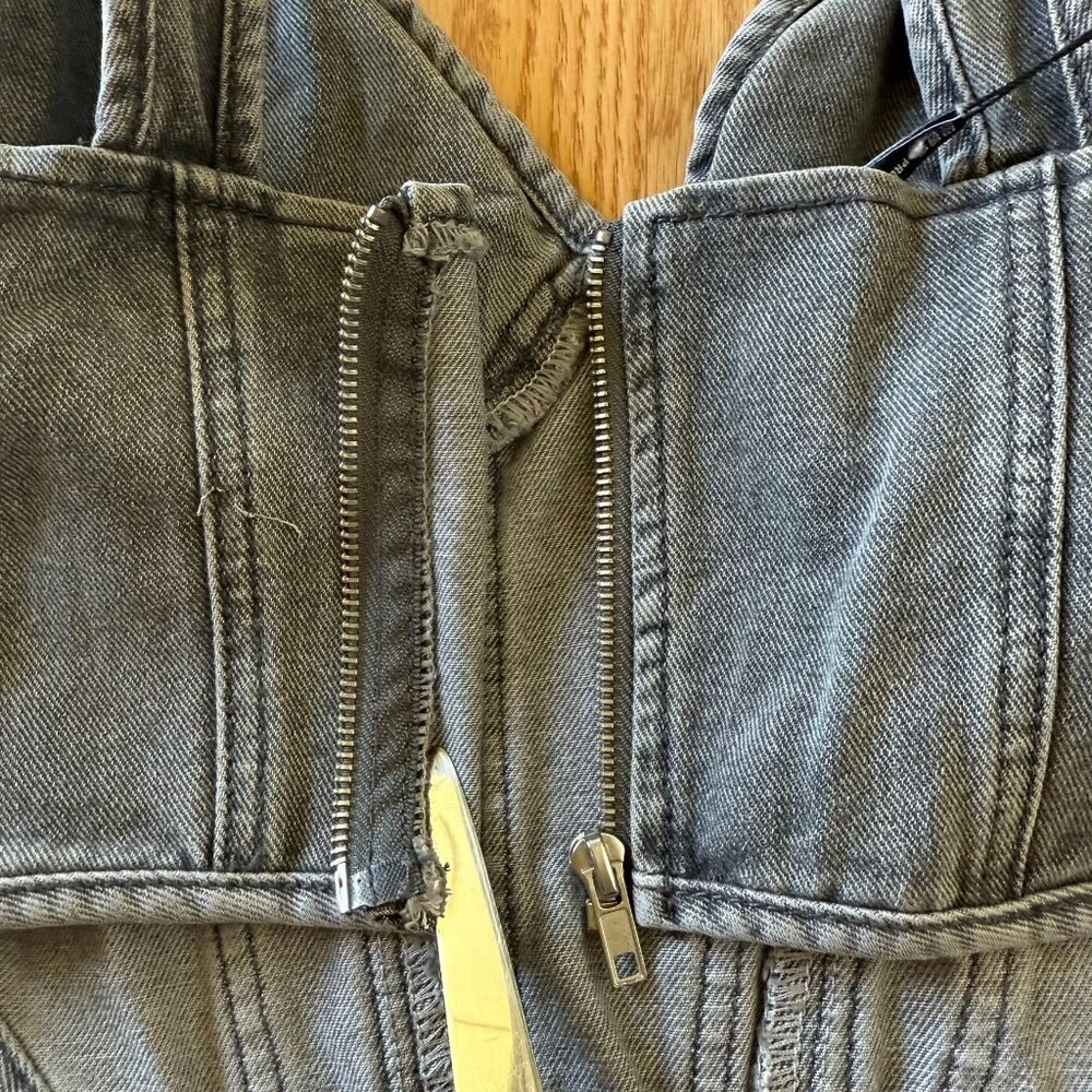 PrettyLittleThing Washed Grey Dip Hem Denim Corset Top Size 6 Bustier Bust Cup - Picture 5 of 9